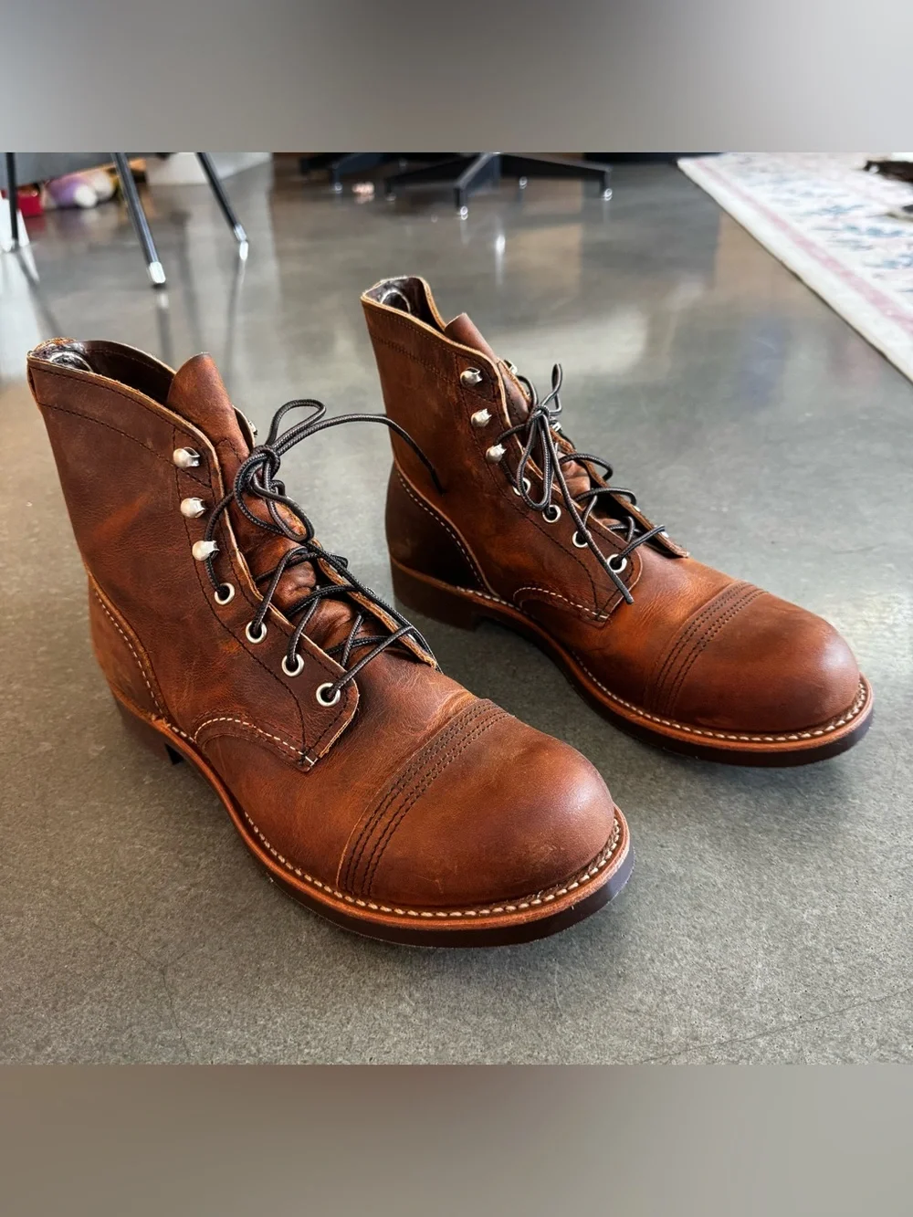Men’s Red Wing Iron Ranger Brown Leather Boots. Like new condition. Size US 9
